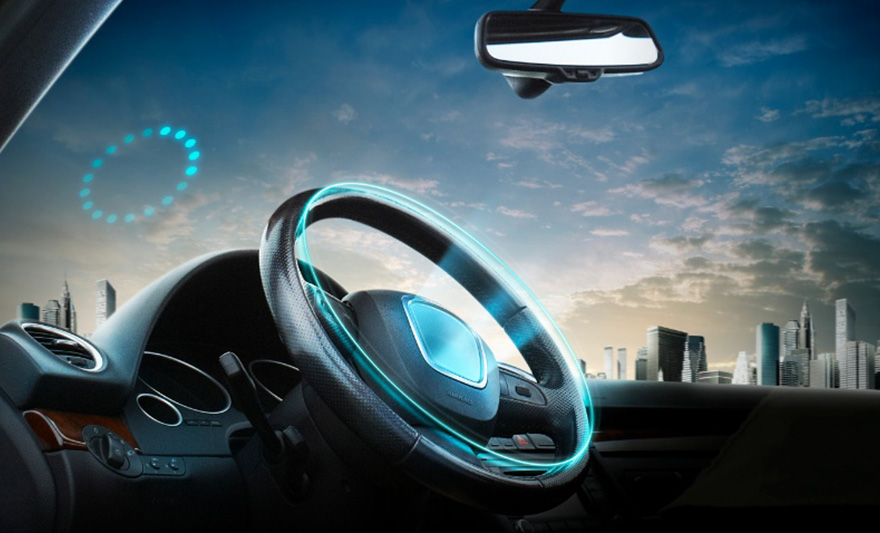 우리 학교 기계공학과 박사과정 김백겸 학생, 석사과정 서형석·오태욱 학생이 세계 최대 권위의 촉각학술대회 ‘IEEE 월드 햅틱스 컨퍼런스(WHC) 2025’에서 최우수상(1등)을 수상했다. 아주대 학생팀은 ‘자동차 핸들용 형상기억합금(Shape Memory Alloy, SMA) 기반 직관적 국부 압력 햅틱 시스템’이라는 연구로 최우수상을 받았다. 해당 기술은 사용자의 피부에 국부적인 압력을 가해 직관적인 정보 전달이 가능하며, 초보 운전자에게 차선 변경이나 좌·우회전 등의 운전 상황에서 직관적인 촉각 피드백을 제공한다. 더 나아가 운전자가 경험하는 급 가속·감속 방향의 압력을 전달함으로써 엔터테인먼트 및 몰입형 주행 경험을 제공하는 등 다양한 분야에 적용 가능성이 있음을 보여준 점에서 높은 평가를 받았다.